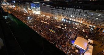 Чехия с нами: в Праге 80 тысяч человек поддержали украинцев