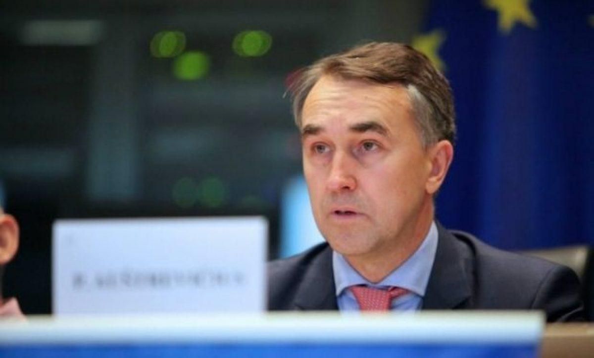 Санкции не будут сняты пока последний солдат России не покинет Украину, – литовский евродепутат Санкции не будут сняты пока последний солдат России не покинет Украину, – литовский евродепутат