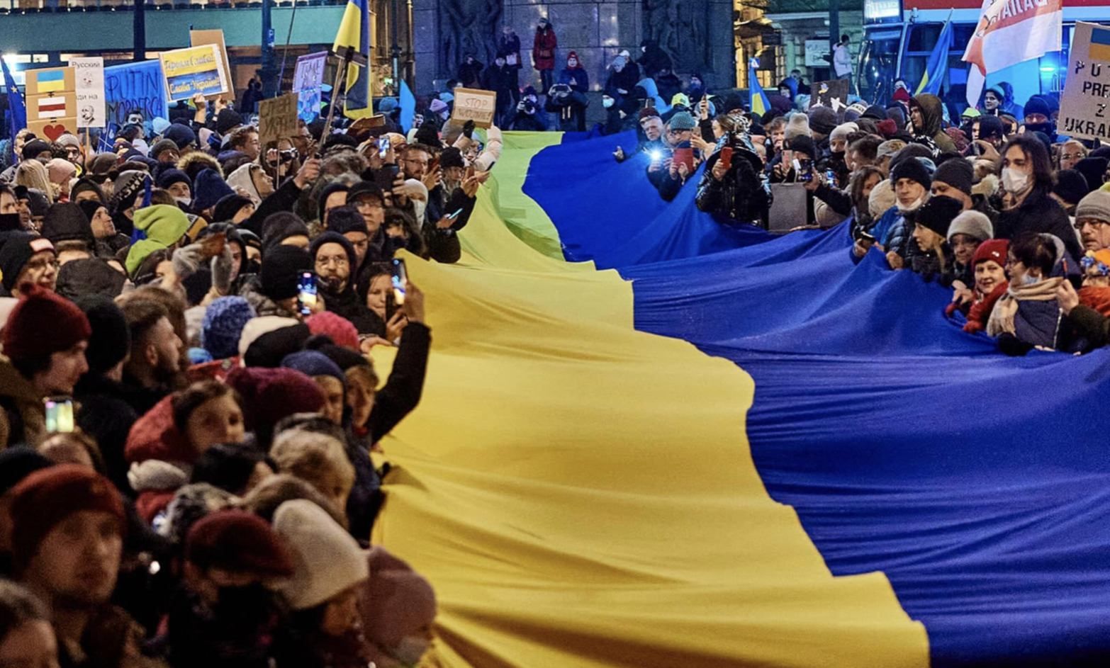 У польському Лодзі розгорнули 300-метровий прапор України: дивовижні фото - 24 Канал