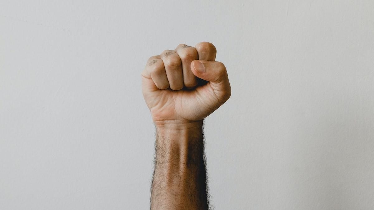 Ми вже переграли Крути й Іловайськ, переграємо й увесь морок за всі століття, – Арестович - 24 Канал Ми вже переграли Крути й Іловайськ, переграємо й увесь морок за всі століття, – Арестович - 24 Канал