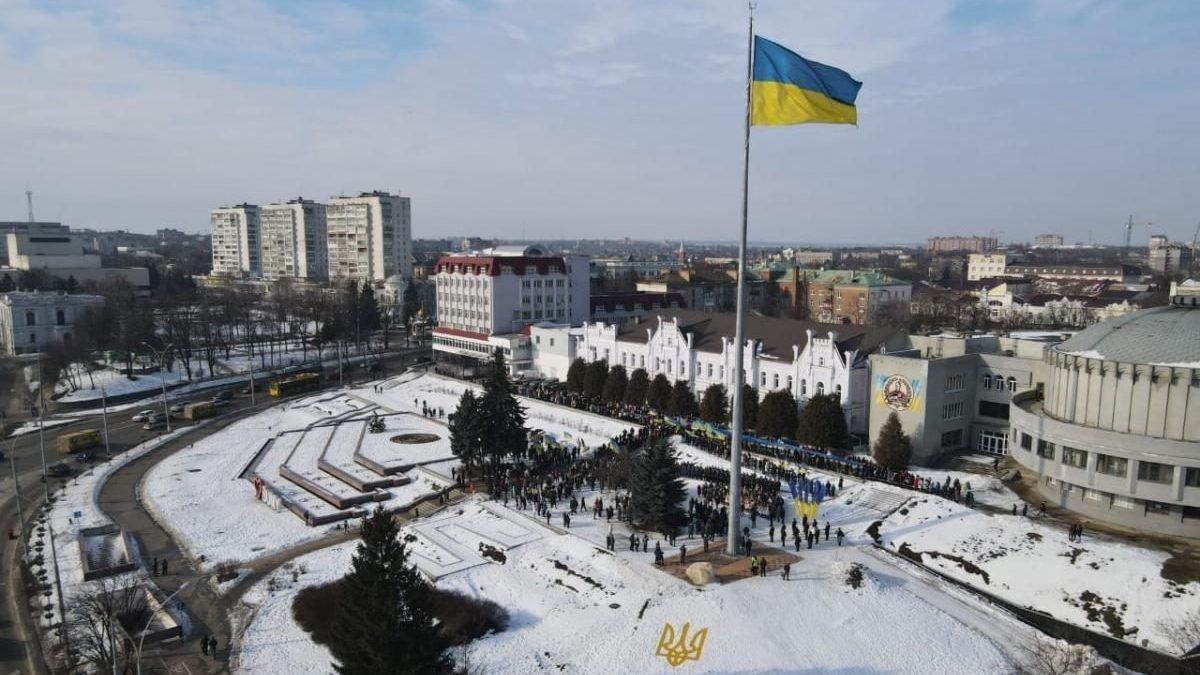 В Сумах возможны уличные бои: гражданских призывают не выходить на улицы - 24 Канал В Сумах возможны уличные бои: гражданских призывают не выходить на улицы - 24 Канал