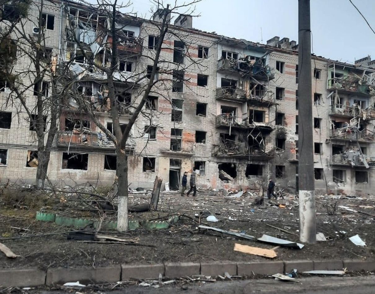 Харків обстрілювали усю ніч: 40 будинків спалахнули після бомбардувань - Харків