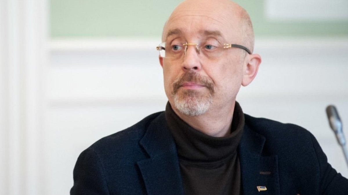 Даже безоружные бабушки выходят на защиту своих домов, – Резников выразил восхищение украинцами Даже безоружные бабушки выходят на защиту своих домов, – Резников выразил восхищение украинцами