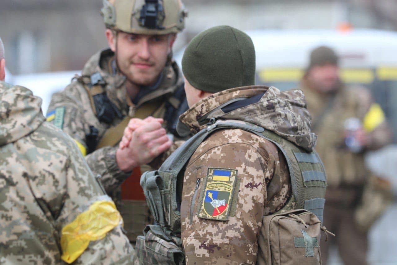 Командувач оборони Києва Сирський перевірив фортифікаційні об'єкти: яскраві фото - 24 Канал