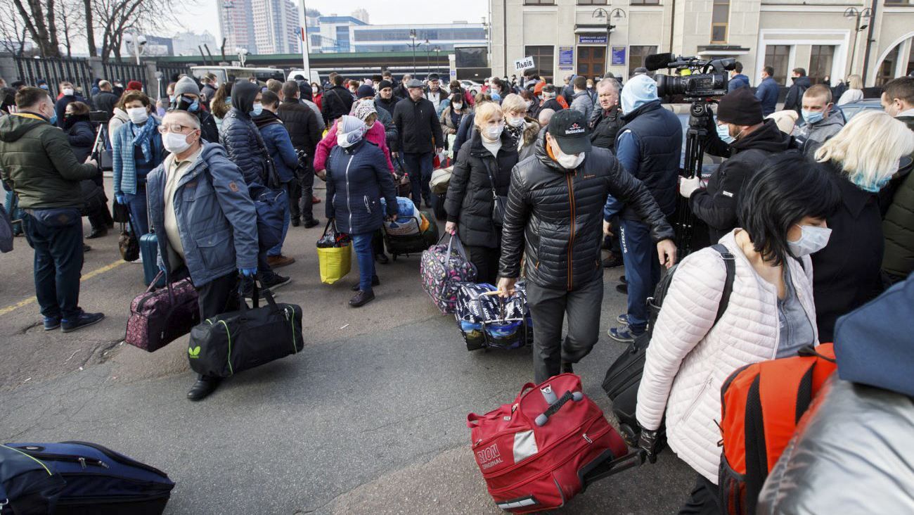 Ми отримали гарантії від Росії, але почалися обстріли, – влада Маріуполя про гумкоридор - 24 Канал Ми отримали гарантії від Росії, але почалися обстріли, – влада Маріуполя про гумкоридор - 24 Канал