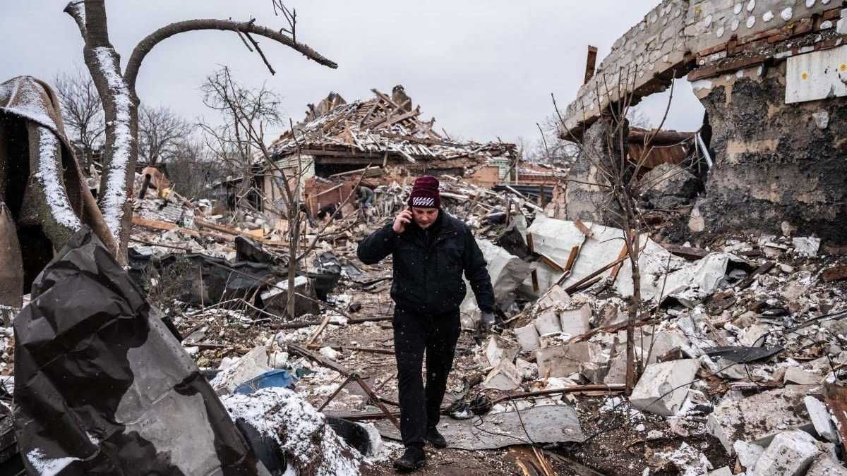 Враг обстреливает жилые дома и мешает эвакуации: что происходит в Киевской области - 24 Канал Враг обстреливает жилые дома и мешает эвакуации: что происходит в Киевской области - 24 Канал