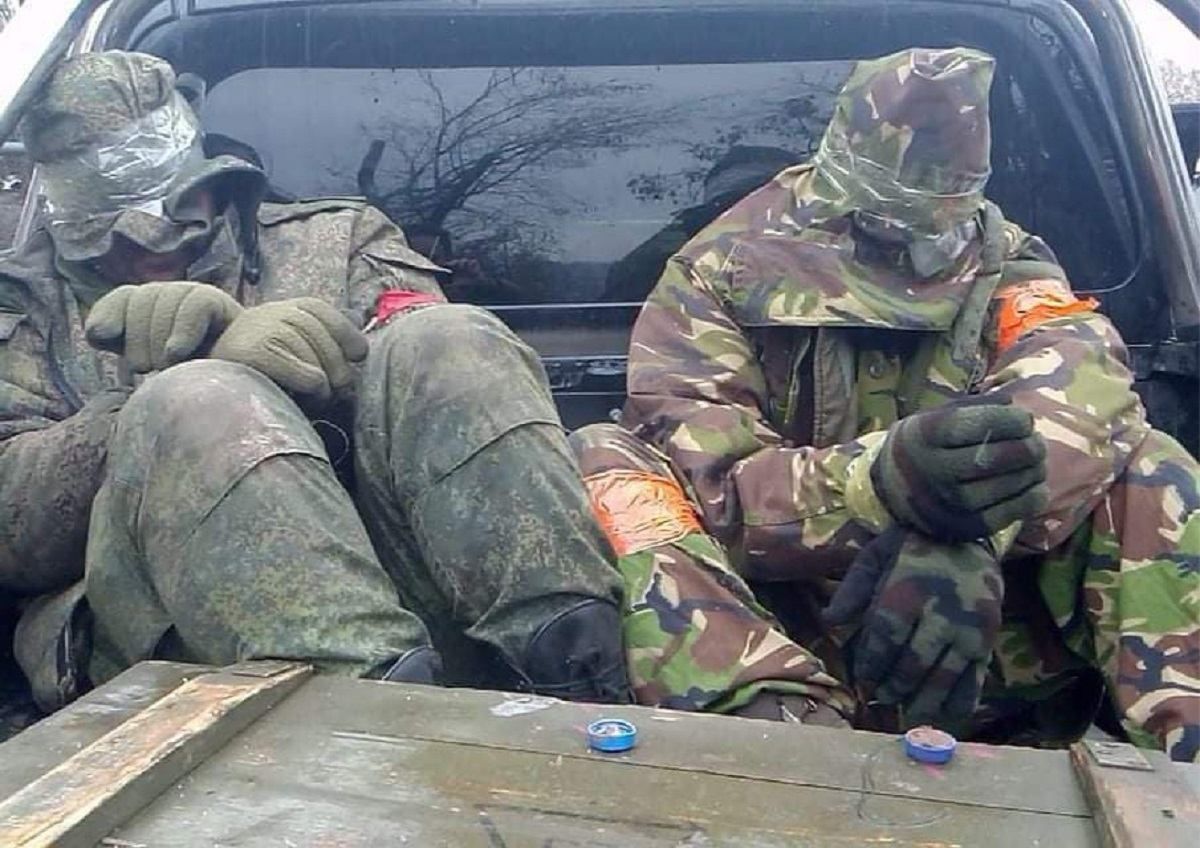 Відео затримання українських зрадників, які воювали проти ЗСУ: тепер вони в полоні - 24 Канал