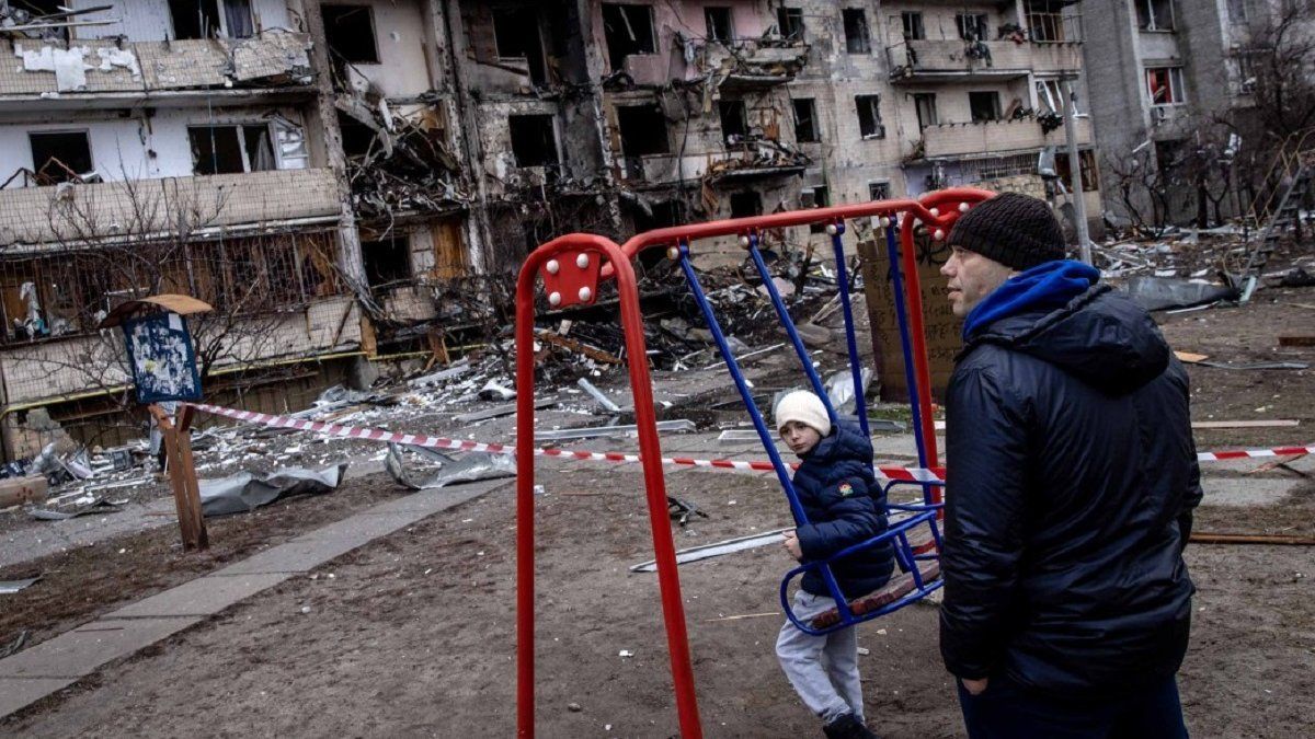 Поки світ зволікає з закриттям неба, гинуть діти: відео, від якого холоне кров - 24 Канал