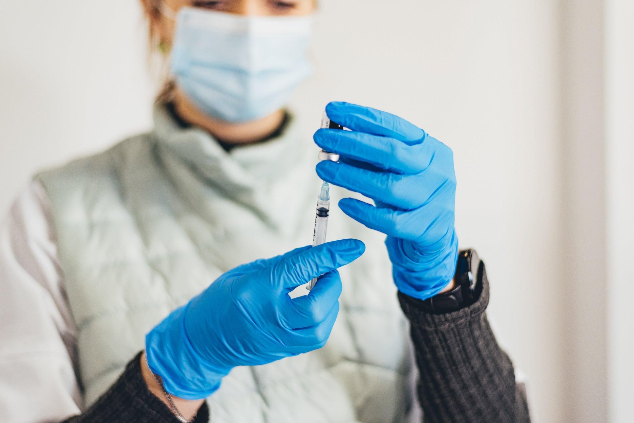 Хвороби грають на руку ворогу, – лікар закликав не забувати про вакцинацію від інфекцій - 24 Канал Хвороби грають на руку ворогу, – лікар закликав не забувати про вакцинацію від інфекцій - 24 Канал