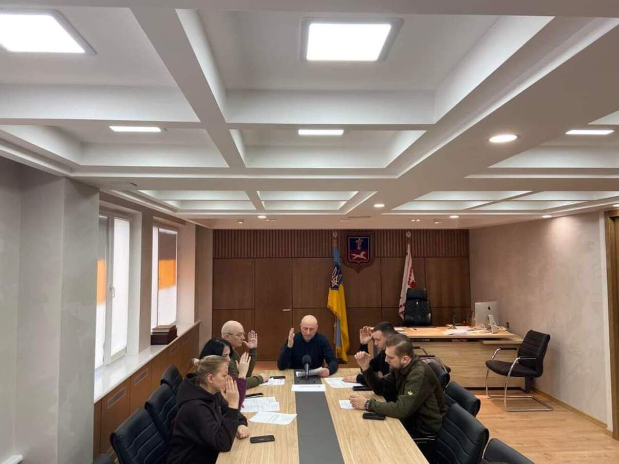 Черкассы просят НАТО бесполетную зону над Украиной Черкассы просят НАТО бесполетную зону над Украиной