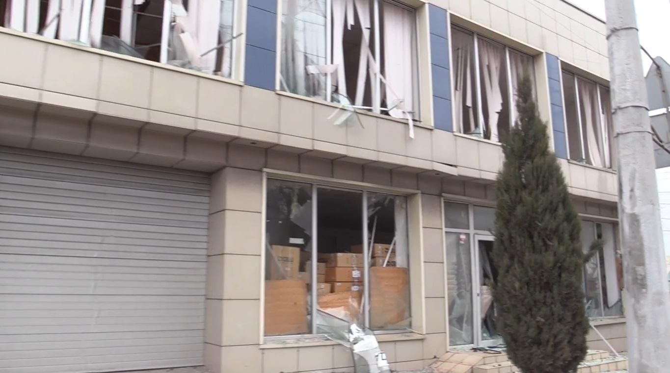 Вместо обещанного "зеленого коридора" кафиры накрыли огнем выезды из Мариуполя: видеодоказательс - 24 Канал Вместо обещанного "зеленого коридора" кафиры накрыли огнем выезды из Мариуполя: видеодоказательс - 24 Канал