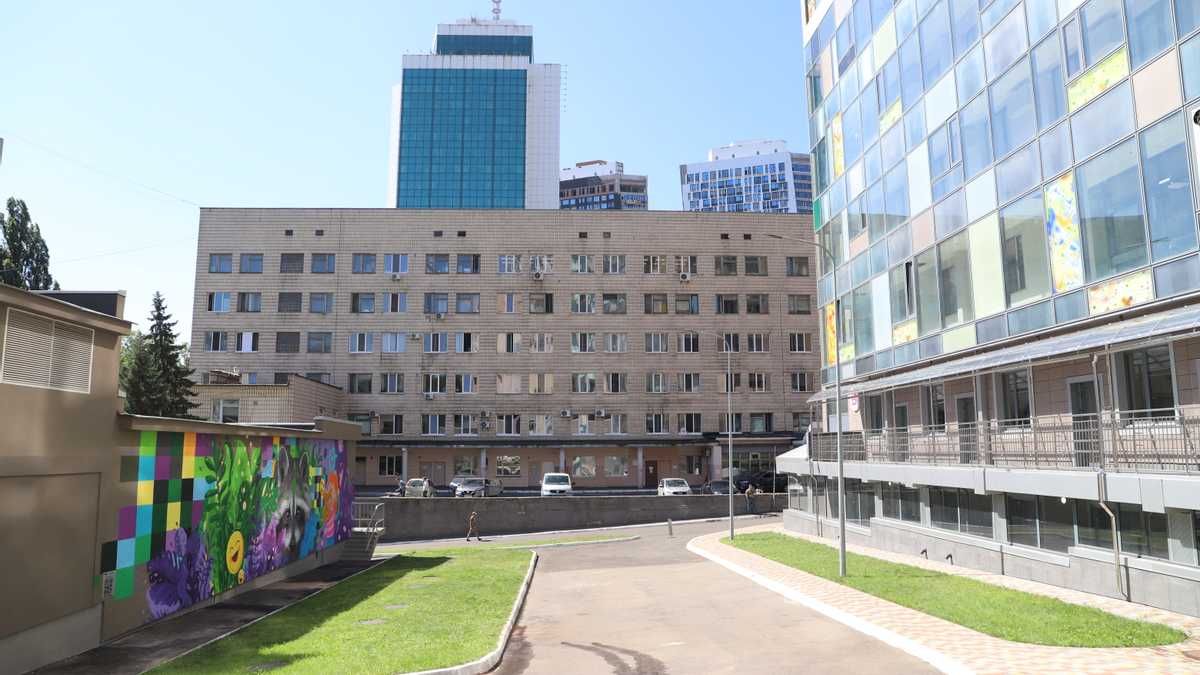 Окупанти гатили ракетами поблизу столичного "Охматдиту" - 24 Канал Окупанти гатили ракетами поблизу столичного "Охматдиту" - 24 Канал