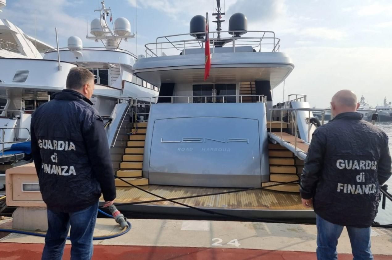 У российских олигархов в Италии изъяли виллы и яхты на миллионы долларов