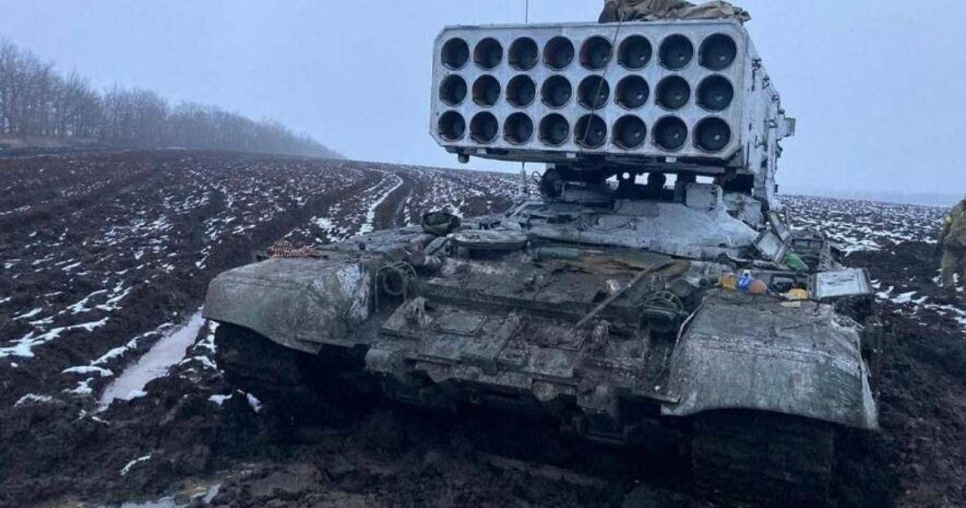 На Козелець направили 100 одиниць озброєння і військової техніки, зокрема ТОС-1 "Буратіно" - 24 Канал На Козелець направили 100 одиниць озброєння і військової техніки, зокрема ТОС-1 "Буратіно" - 24 Канал