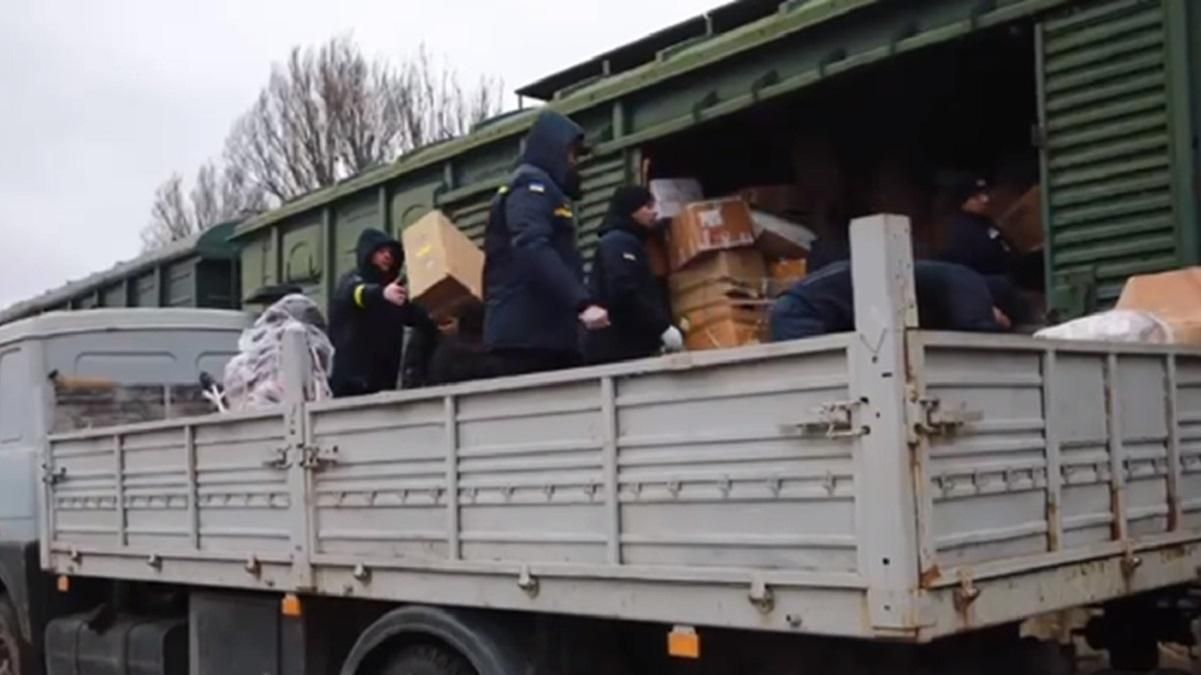 В Запорожье доставили четыре вагона гуманитарной помощи, – ОП - 24 Канал В Запорожье доставили четыре вагона гуманитарной помощи, – ОП - 24 Канал