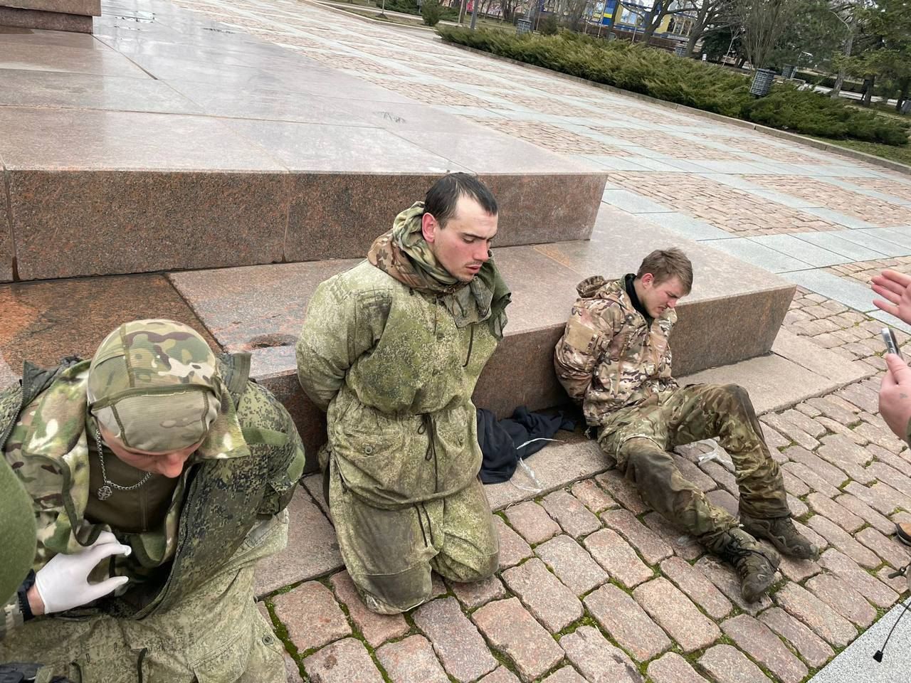 Враг очень деморализован, разбегается по своим штабам, солдат выпихивают обратно, – Виталий Ким - 24 Канал