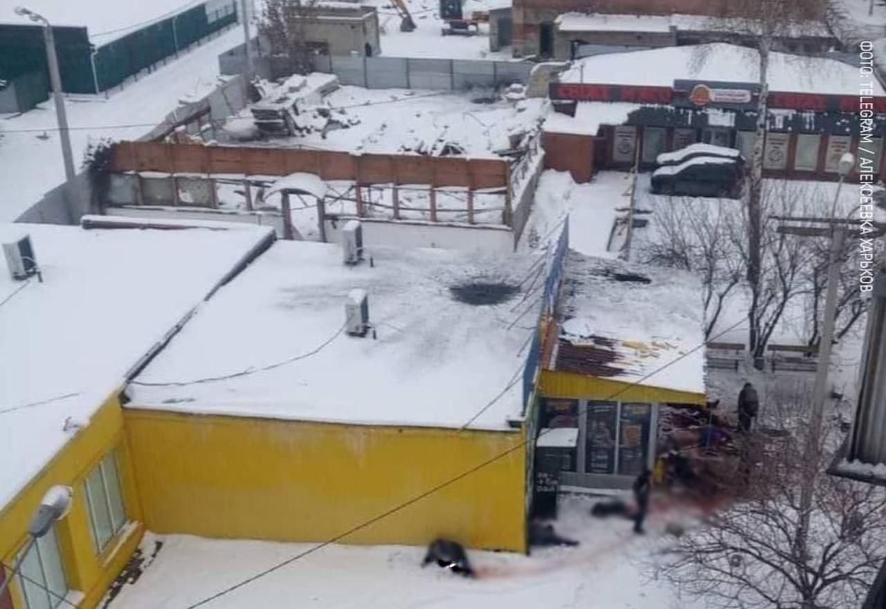 В селе на Харьковщине снаряд попал в магазин: может быть много раненых - 24 Канал В селе на Харьковщине снаряд попал в магазин: может быть много раненых - 24 Канал