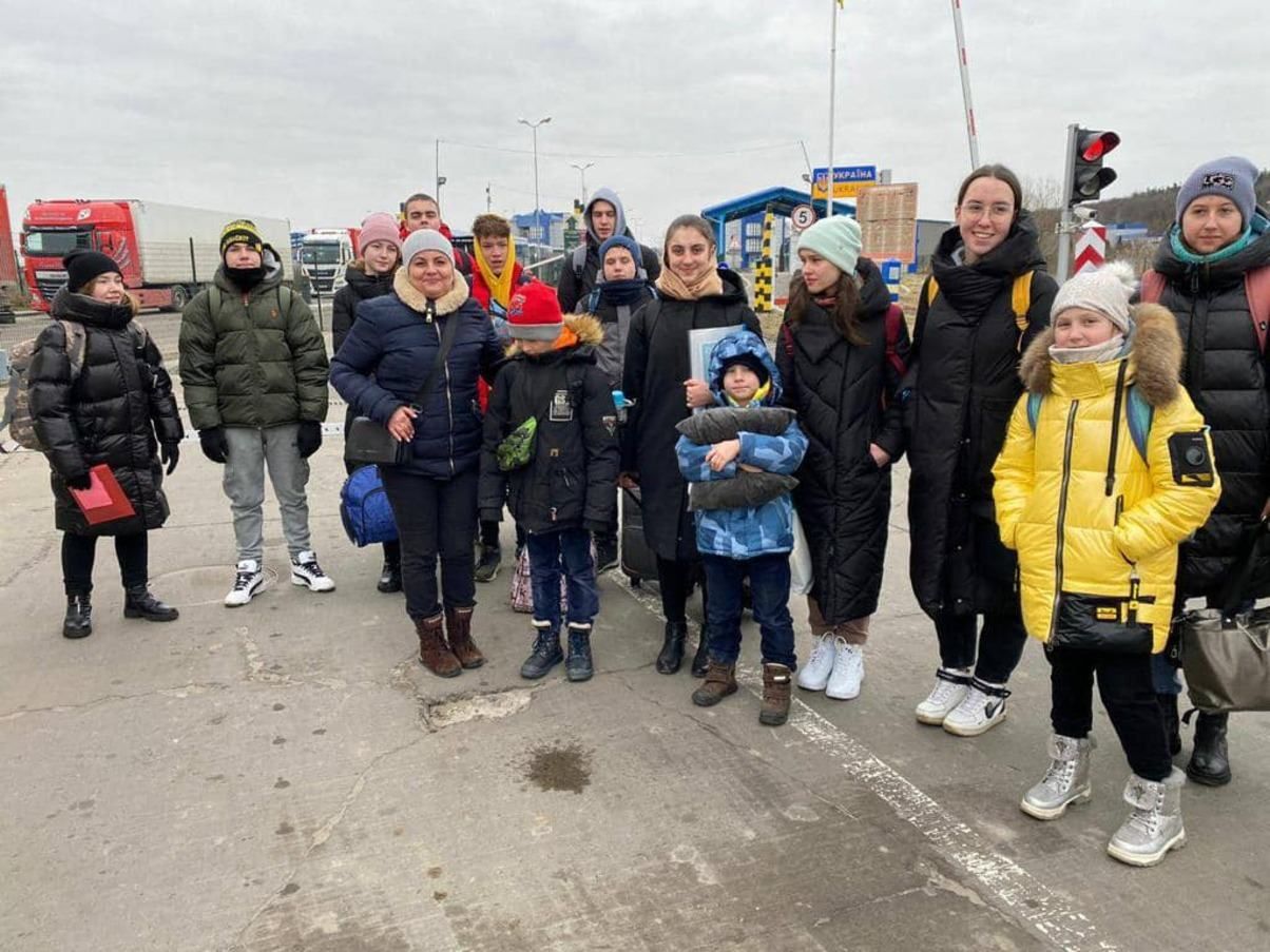 Польские пограничники приняли детей украинских коллег - 24 Канал Польские пограничники приняли детей украинских коллег - 24 Канал