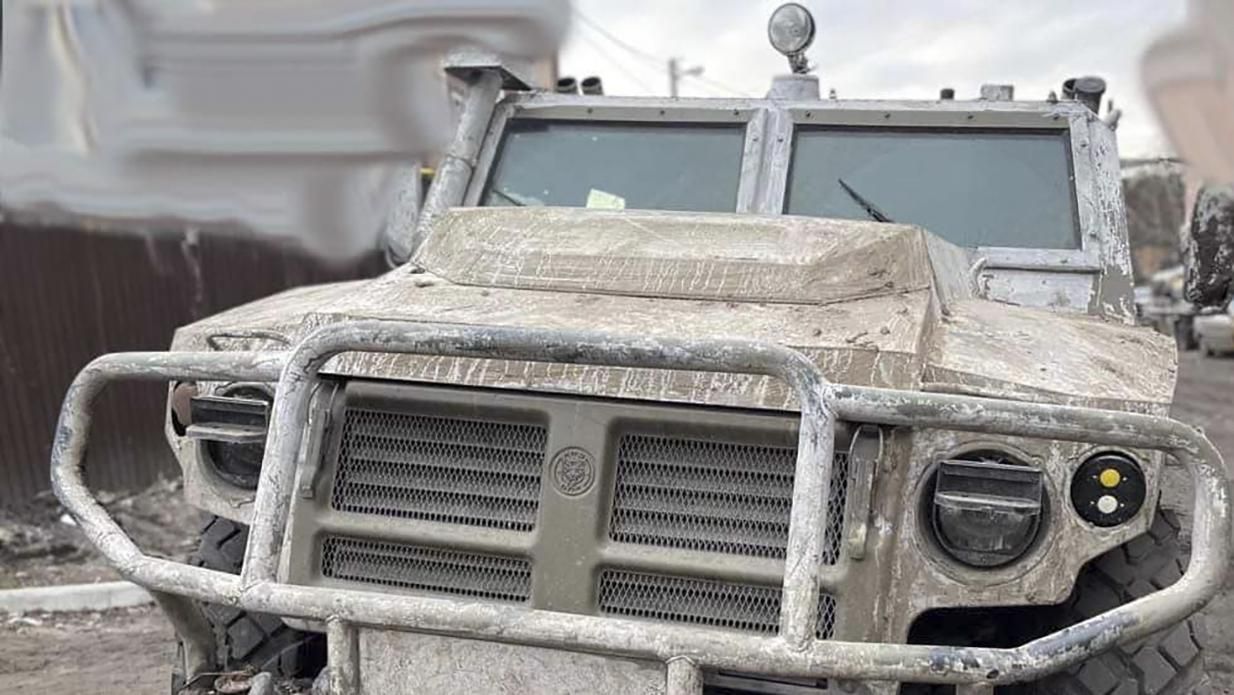 Забрали в росіян багато техніки: не стріляйте, коли вона буде їхати через Миколаїв, – Кім - 24 Канал Забрали в росіян багато техніки: не стріляйте, коли вона буде їхати через Миколаїв, – Кім - 24 Канал