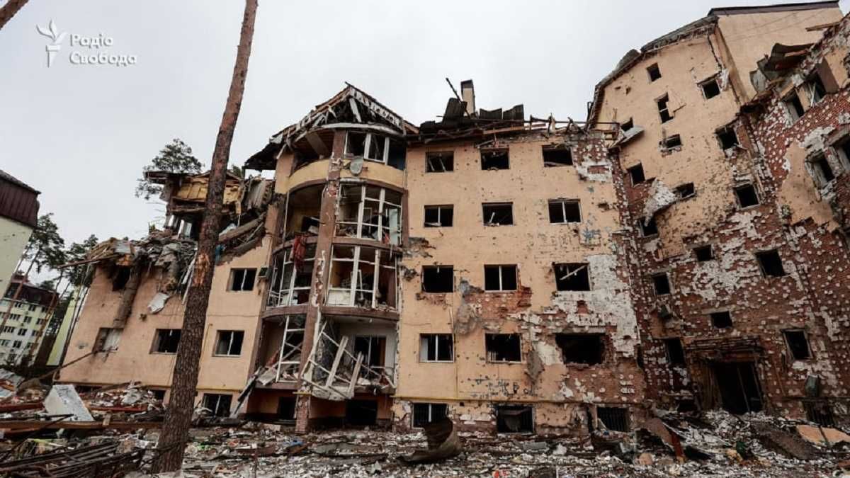 "Я ніколи не прощу Росію": український поет написав зворушливий вірш під обстрілами в Ірпені - 24 Канал "Я ніколи не прощу Росію": український поет написав зворушливий вірш під обстрілами в Ірпені - 24 Канал