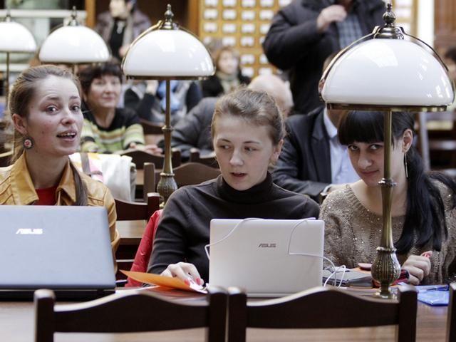 В Сумах сейчас находятся около 1 700 иностранных студентов, – Шкарлет В Сумах сейчас находятся около 1 700 иностранных студентов, – Шкарлет