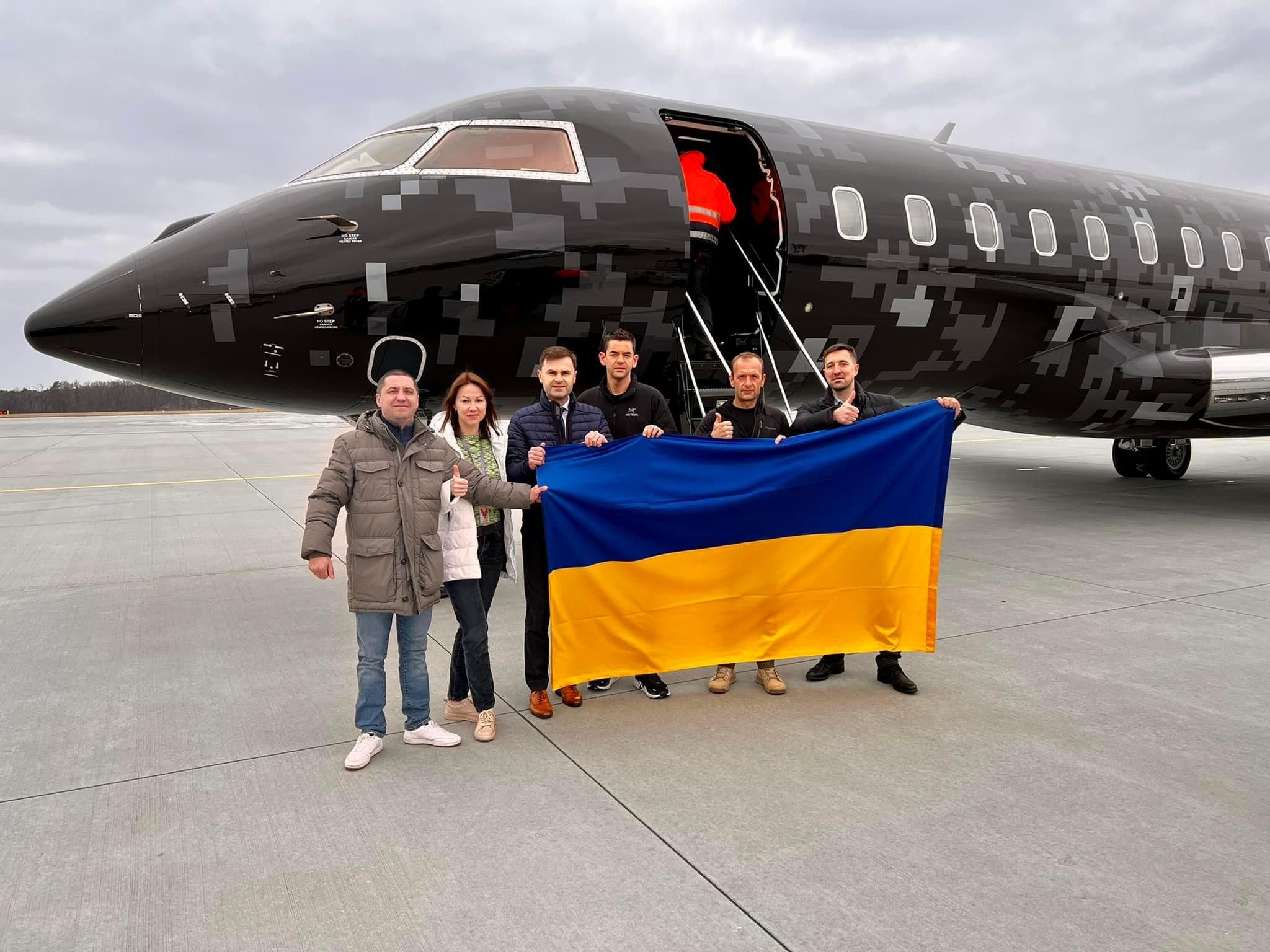Командир экипажа SpaceX лично помог украинским воинам