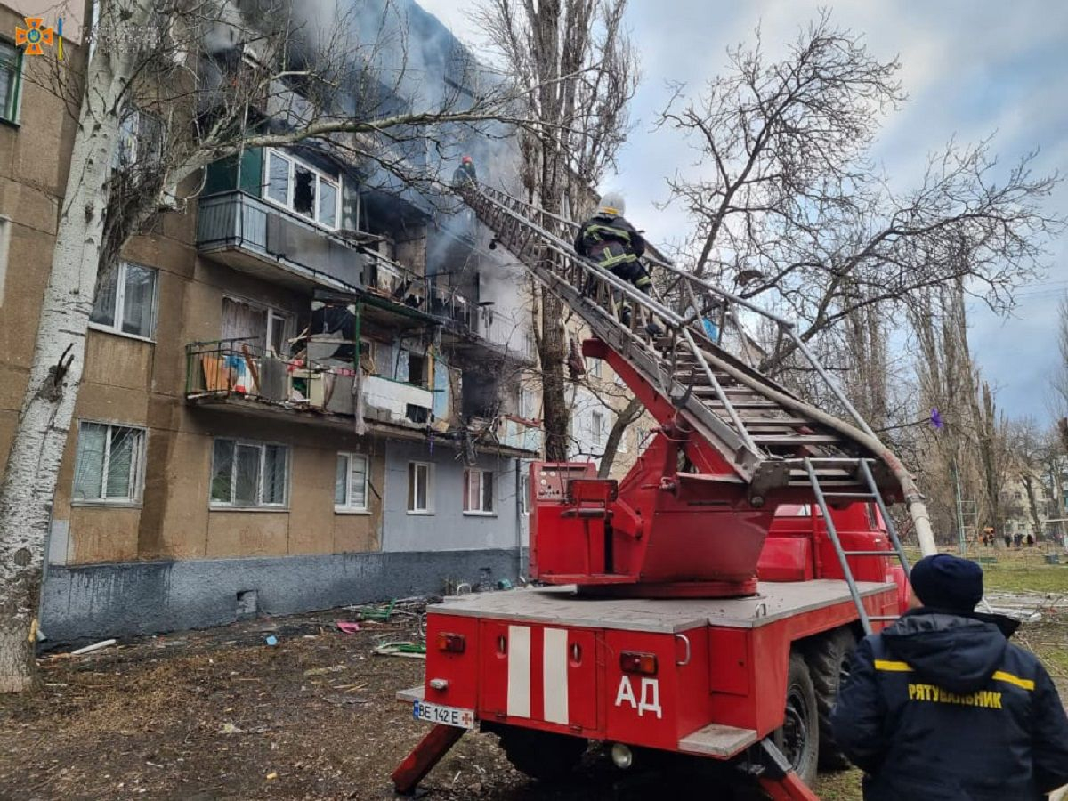 Ворог підло цілився в житлові будинки, - Сєнкевич про нічні обстріли Миколаєва - 24 Канал Ворог підло цілився в житлові будинки, - Сєнкевич про нічні обстріли Миколаєва - 24 Канал