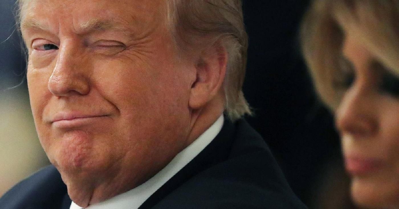 Трамп пошутил о возможности бомбардировок России американскими самолетами Трамп пошутил о возможности бомбардировок России американскими самолетами