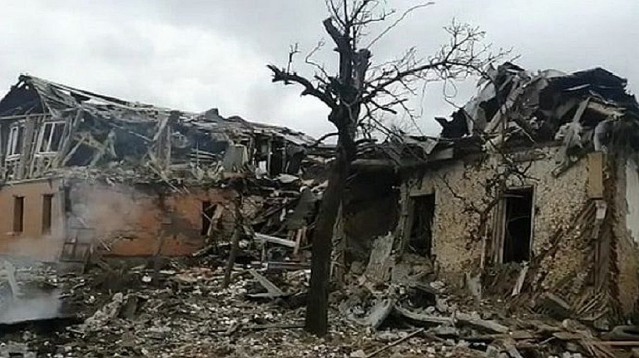 Зруйновані школи й садок: Чаус показав наслідки обстрілів в Чернігові - 24 Канал