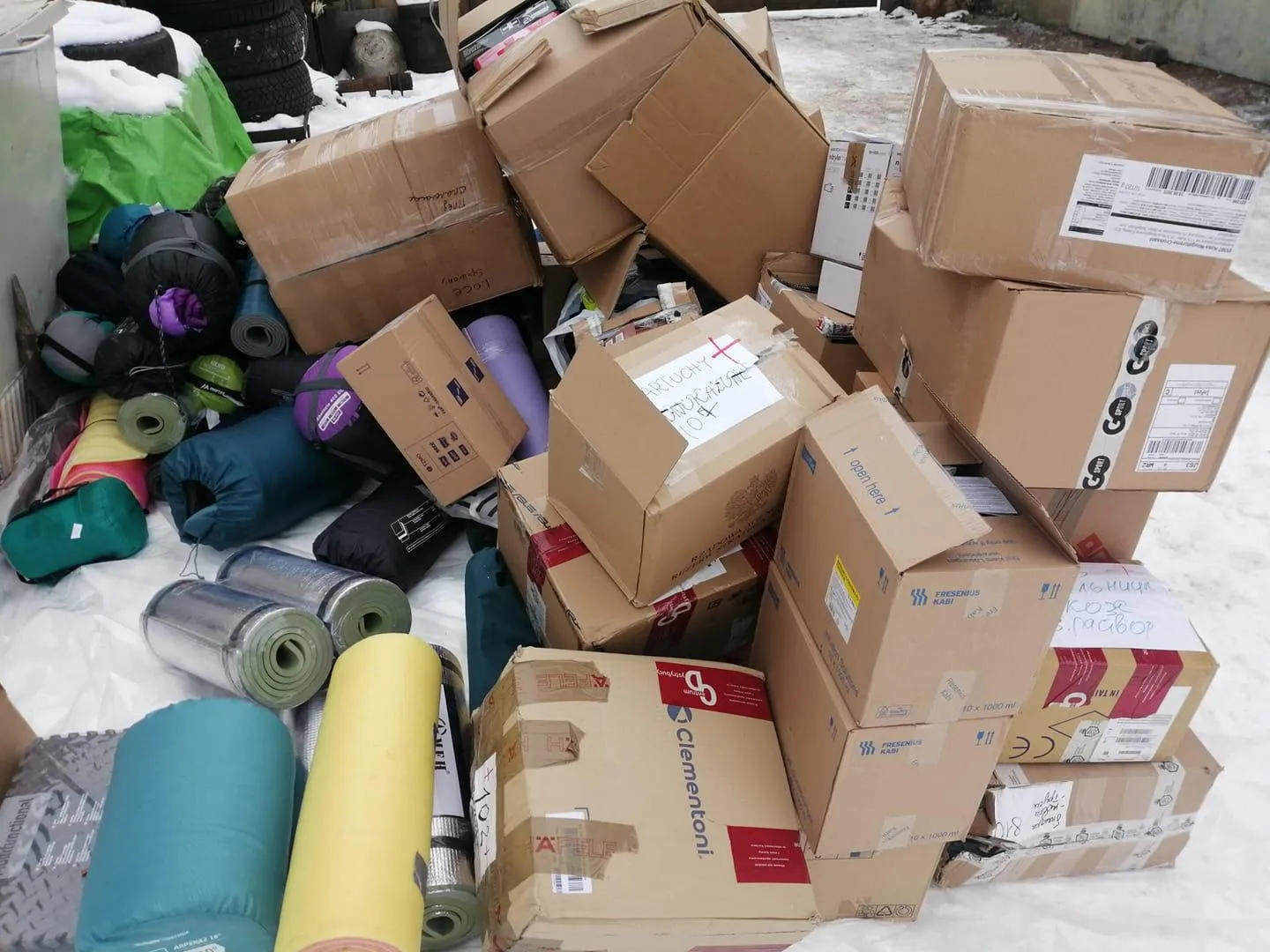 Гуманітарна допомога розвозитиметься по Харкову Гуманітарна допомога розвозитиметься по Харкову