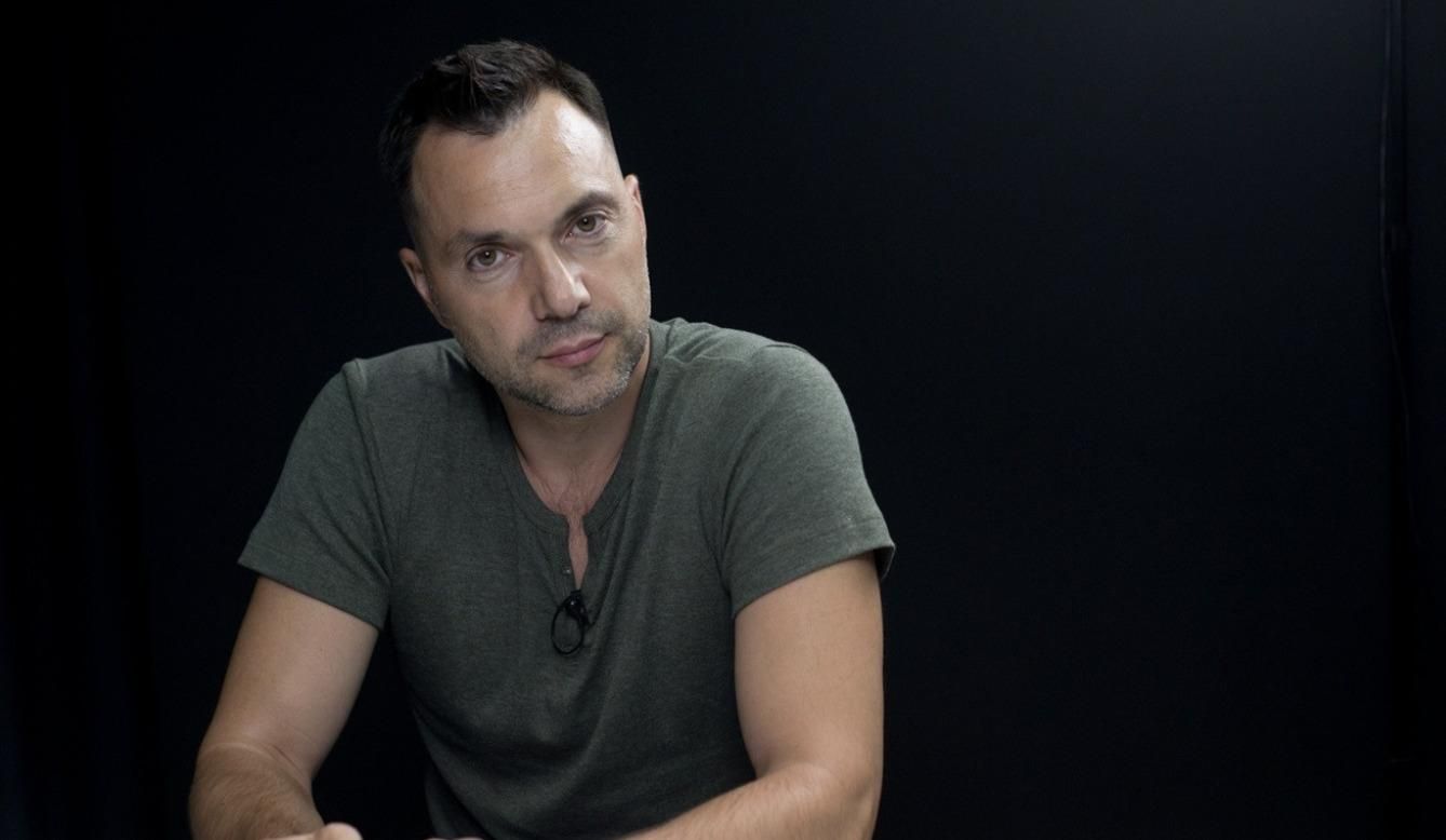 Російські ракети пролетіли Молдовою, що вважається воєнною агресією, – Арестович - 24 Канал Російські ракети пролетіли Молдовою, що вважається воєнною агресією, – Арестович - 24 Канал