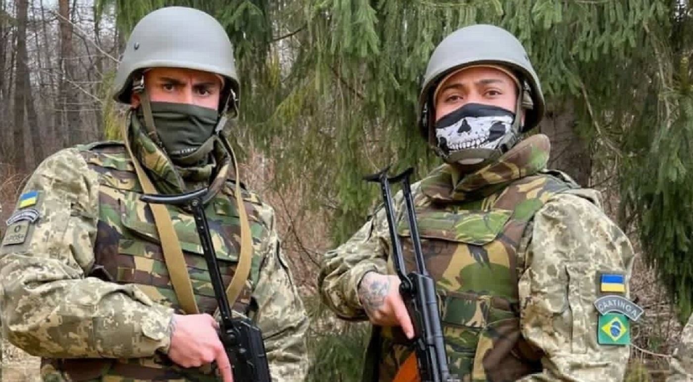 В Украину прибыли добровольцы из Бразилии и Португалии В Украину прибыли добровольцы из Бразилии и Португалии