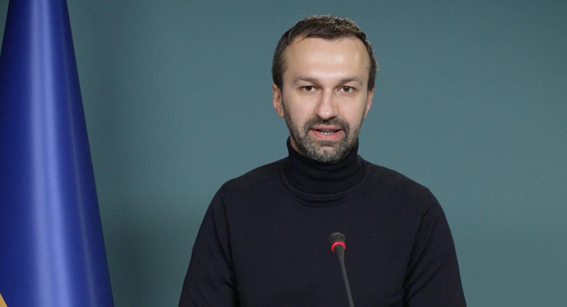 Украина планировала напасть на Донбасс, а Balenciaga была в курсе: новый фейк пропаганды РФ Украина планировала напасть на Донбасс, а Balenciaga была в курсе: новый фейк пропаганды РФ