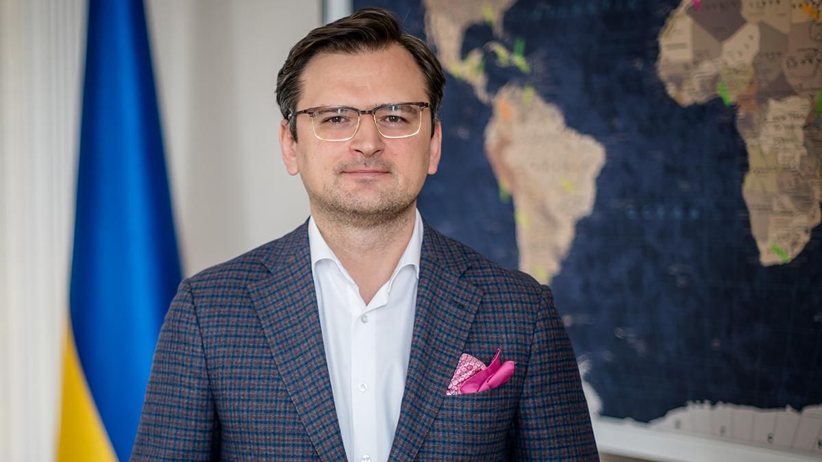 У нас дипломатія воєнного часу, ми б'ємо, – Кулеба про компанії які лишаються на ринку Росії - 24 Канал У нас дипломатія воєнного часу, ми б'ємо, – Кулеба про компанії які лишаються на ринку Росії - 24 Канал