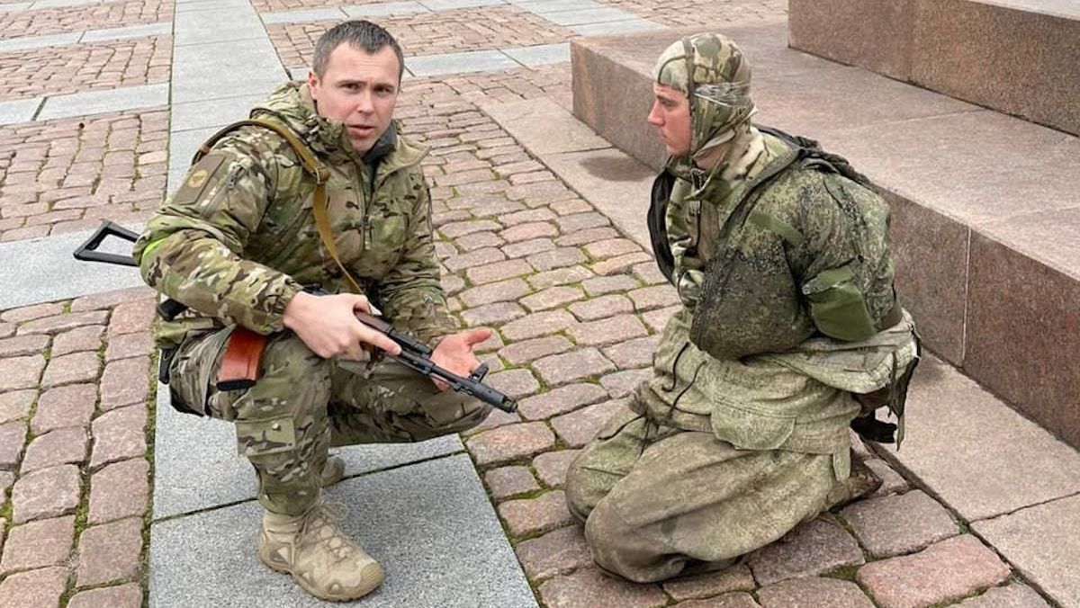 Здаватися тут ніхто не збирається, – кіборг Костенко розповів про ситуацію у Миколаєві - 24 Канал Здаватися тут ніхто не збирається, – кіборг Костенко розповів про ситуацію у Миколаєві - 24 Канал