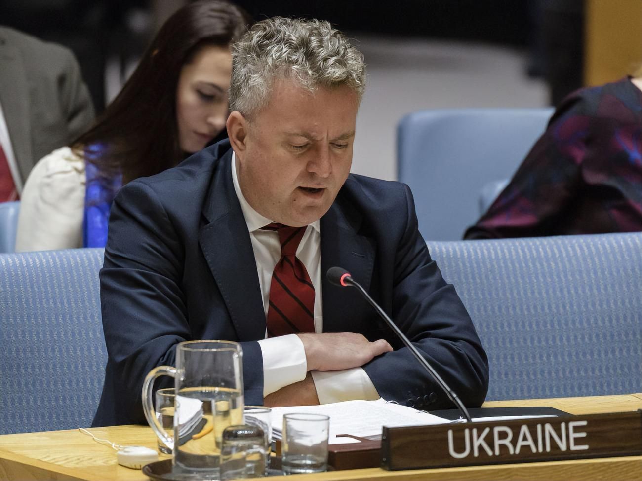 Постпред Украины в ООН призвал Красный Крест помочь с вывозом тысяч тел в Россию Постпред Украины в ООН призвал Красный Крест помочь с вывозом тысяч тел в Россию