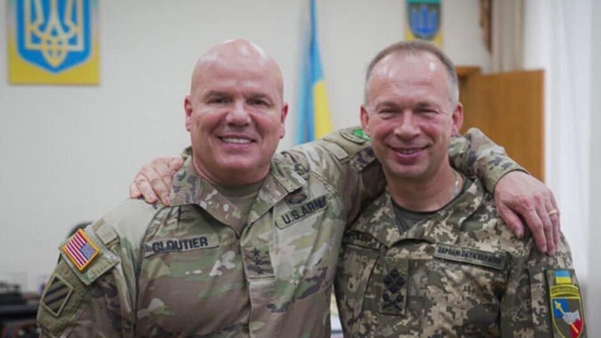 Командувач Лендкому НАТО підтримав начальника Сухопутних військ ЗСУ - 24 Канал Командувач Лендкому НАТО підтримав начальника Сухопутних військ ЗСУ - 24 Канал