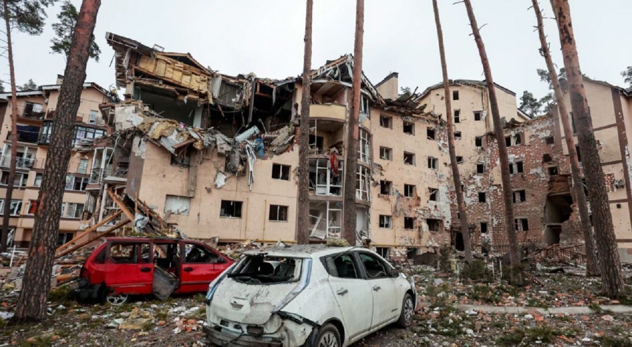 Росіяни розбомбили поліклініку та новий медичний центр Ірпеня - 24 Канал