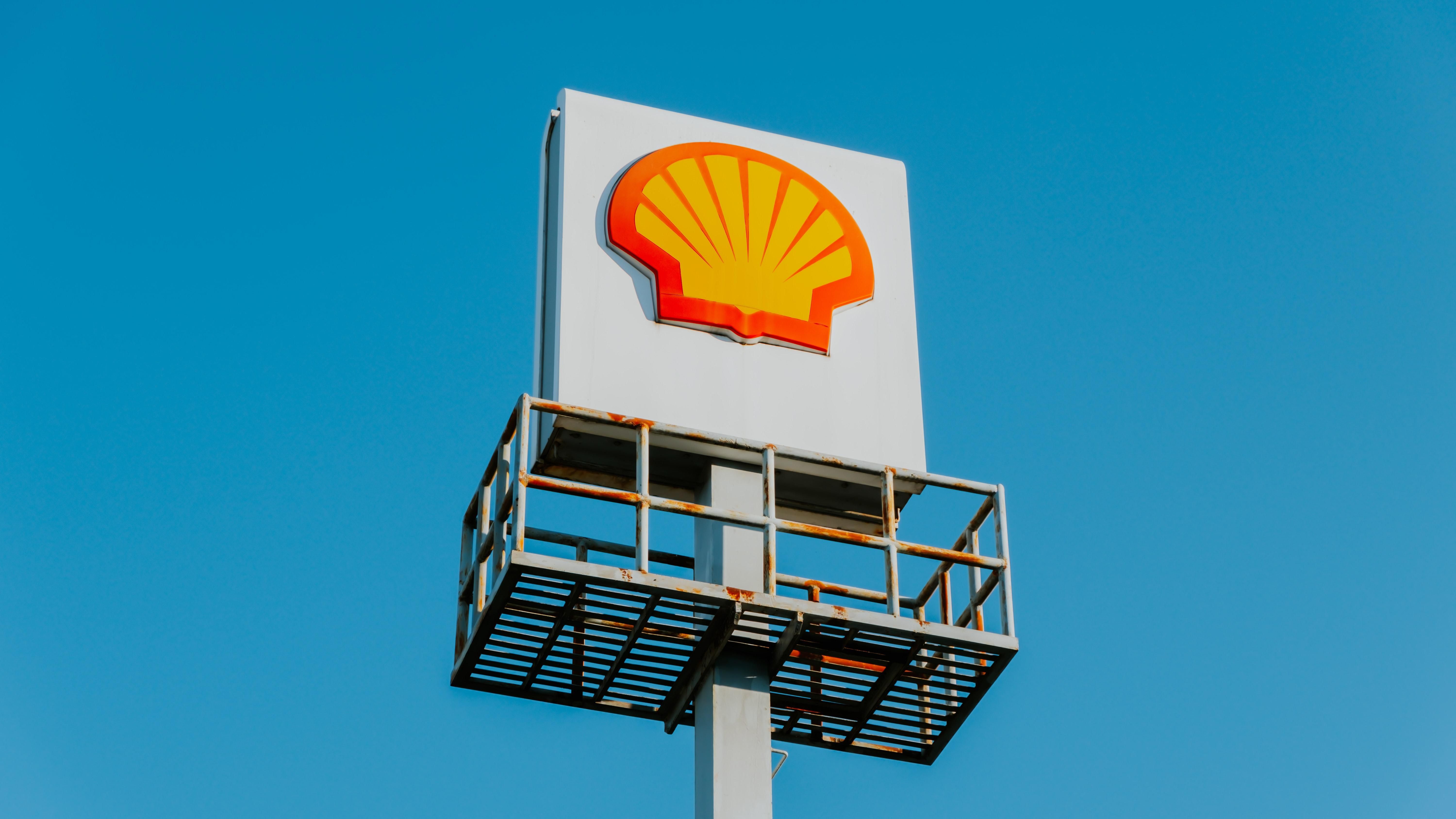 Shell закрывает АЗС в России постепенно откажется от ее нефти и газа