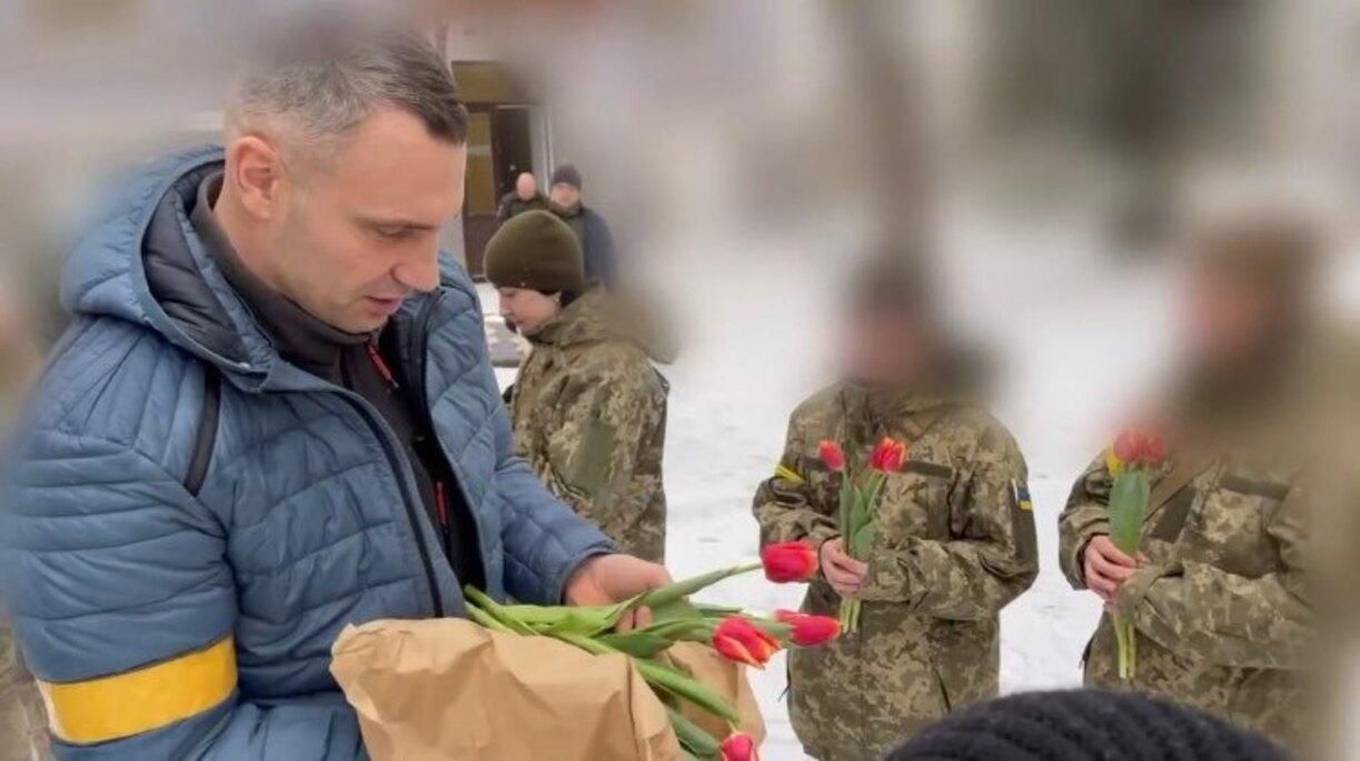 Бороните Україну і забезпечуєте тил, – Кличко привітав жінок з 8 Березня - Київ Бороните Україну і забезпечуєте тил, – Кличко привітав жінок з 8 Березня - Київ