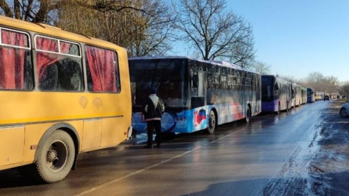 Оккупанты предлагают эвакуацию из оккупированных городов не в Украину, а в Россию, – Лещеннко