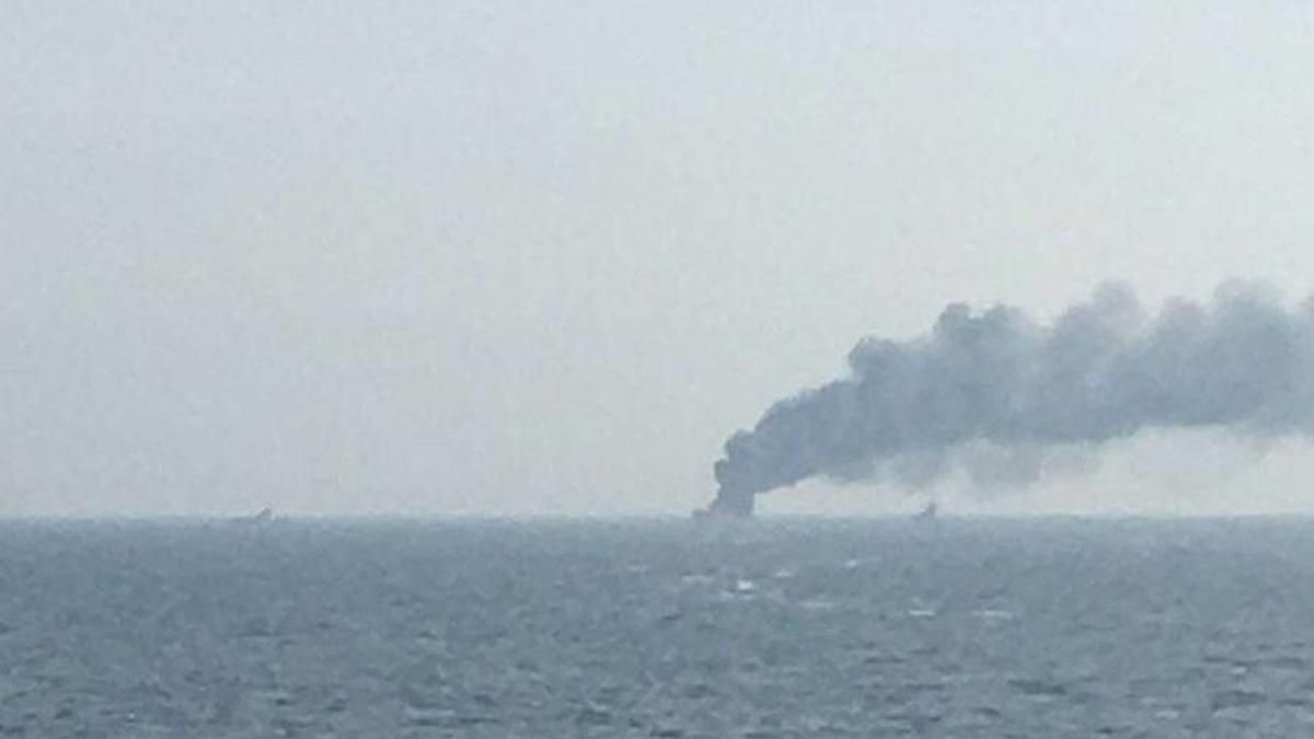 Молдовський танкер продовжує горіти у Чорному морі після удару Росії - 24 Канал