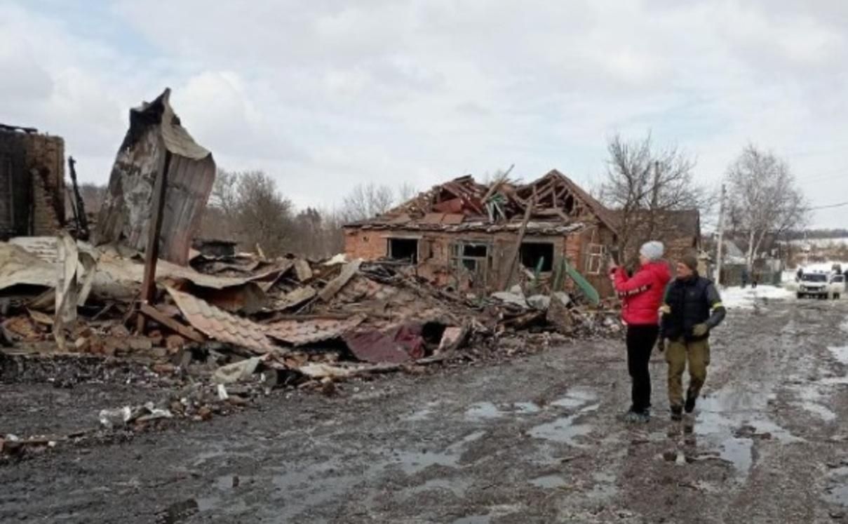 На Сумщині бомбили агрофірму, базу відпочинку і будинки: загинула одна людина - 24 Канал