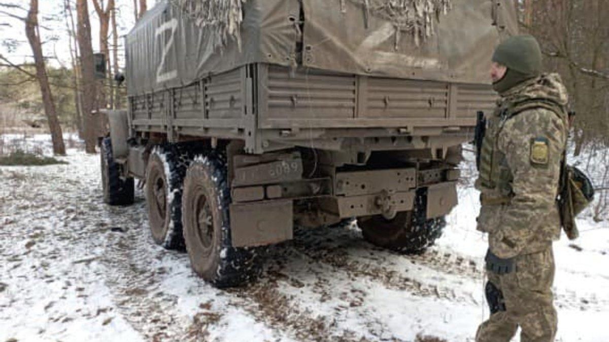 "Раніше сотнями ходили": невелика колона техніки росіян виїхала в Олешки - 24 Канал "Раніше сотнями ходили": невелика колона техніки росіян виїхала в Олешки - 24 Канал