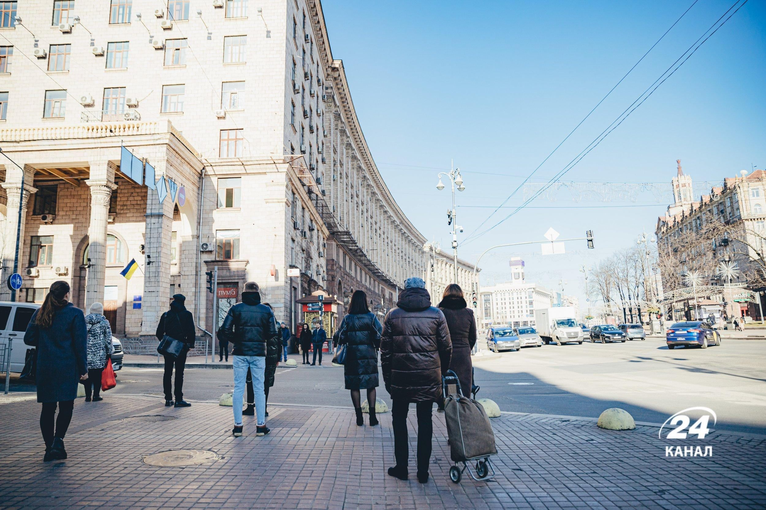 В Киеве есть тепло, свет и связь, работают два моста, – заместитель Кличко