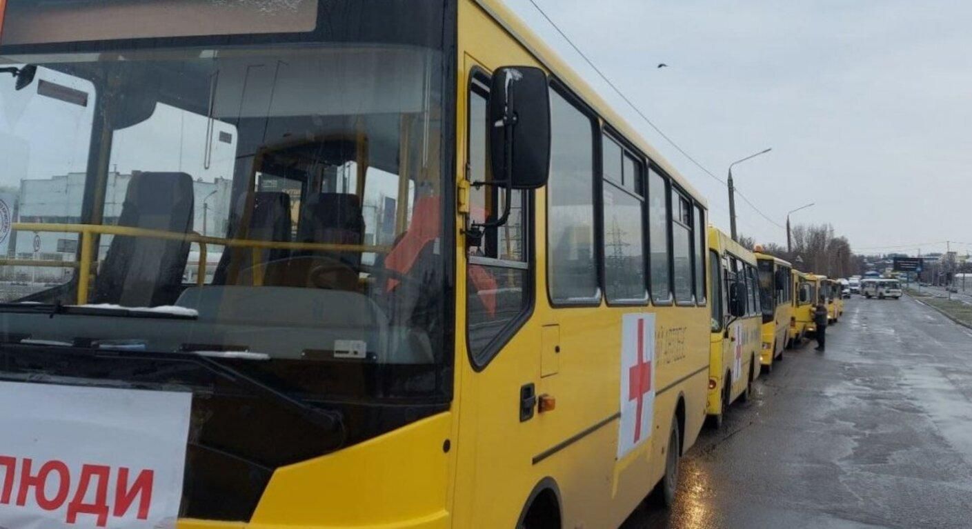 З Маріуполя погодили гуманітарний коридор: скільки триватиме режим тиші - 24 Канал З Маріуполя погодили гуманітарний коридор: скільки триватиме режим тиші - 24 Канал