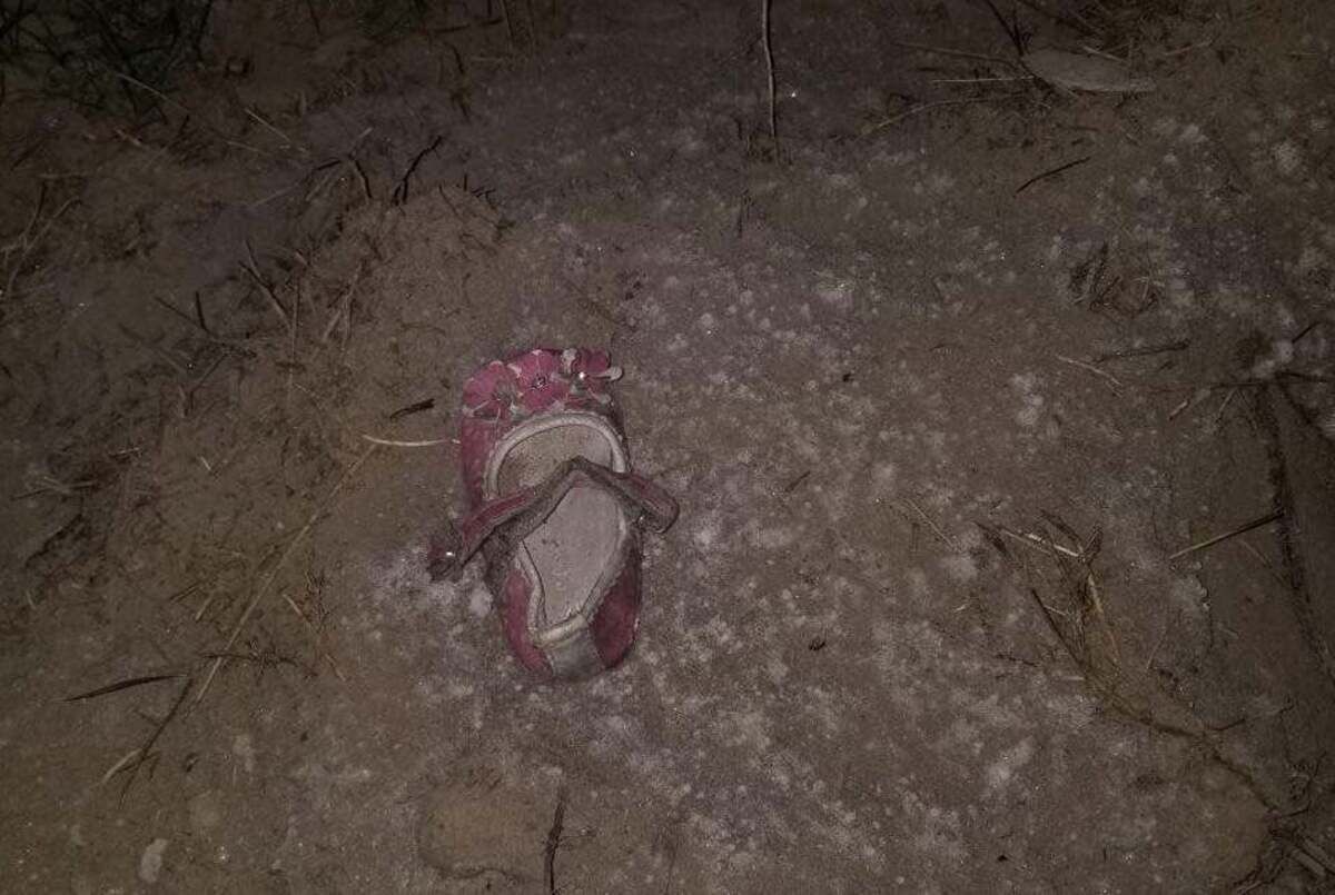 Погибли двое малышей-однолеток: подробности трагедии в расстрелянном Малине на Житомирщине Погибли двое малышей-однолеток: подробности трагедии в расстрелянном Малине на Житомирщине