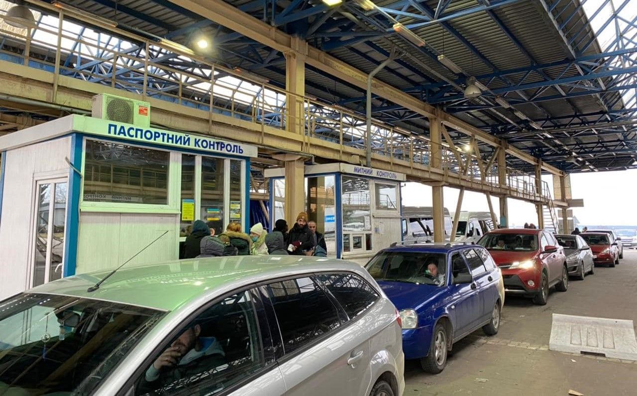 Деякі пункти пропуску майже порожні, – прикордонники розповіли, де немає черг на кордоні - 24 Канал Деякі пункти пропуску майже порожні, – прикордонники розповіли, де немає черг на кордоні - 24 Канал