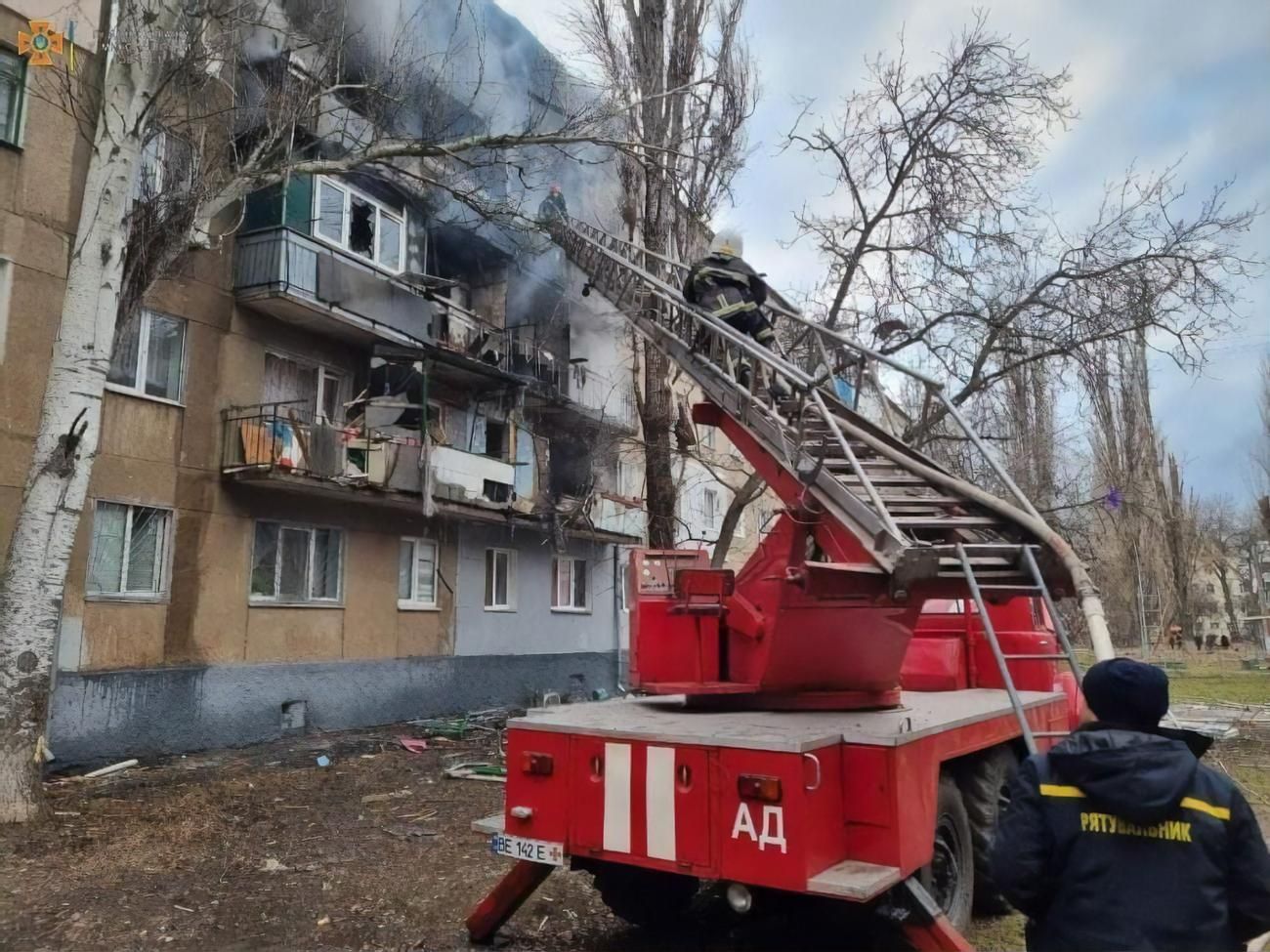 В военные объекты, кроме общежития военных, враг не попал, – мэр Николаева