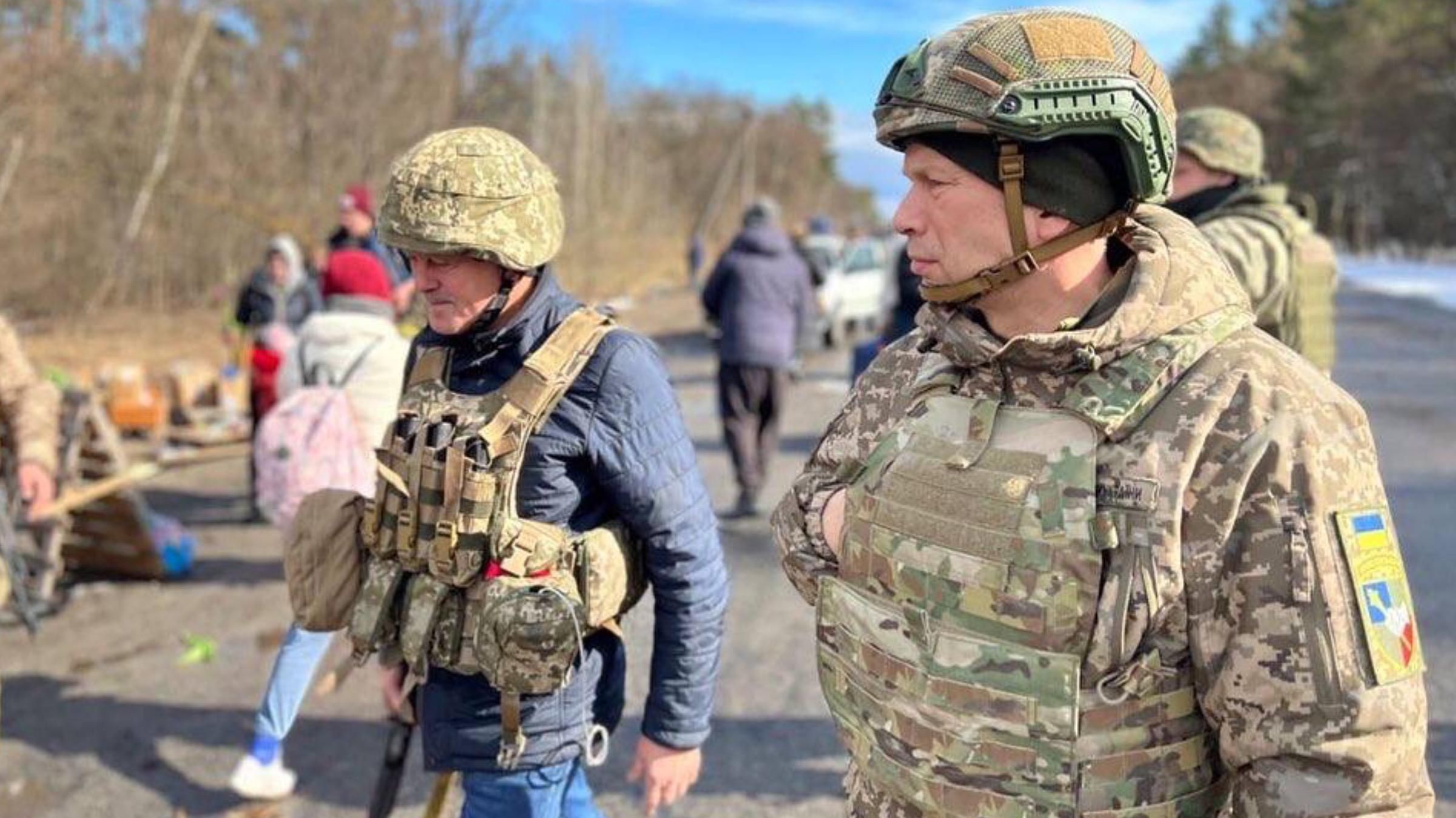 Готові влаштувати негостинну зустріч, – командувач оборони Києва проїхався передмістям - 24 Канал Готові влаштувати негостинну зустріч, – командувач оборони Києва проїхався передмістям - 24 Канал